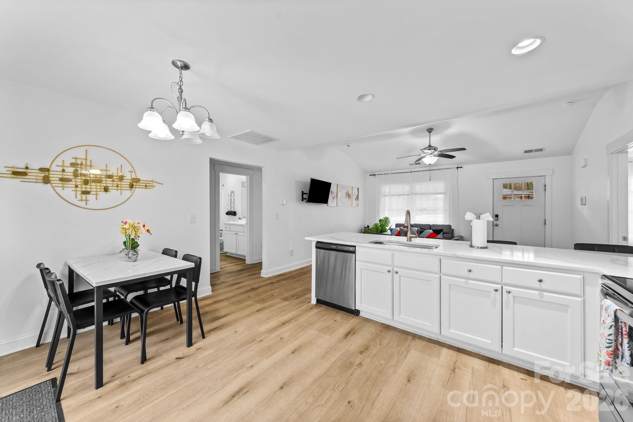 4117 Colebrook Road — Charlotte