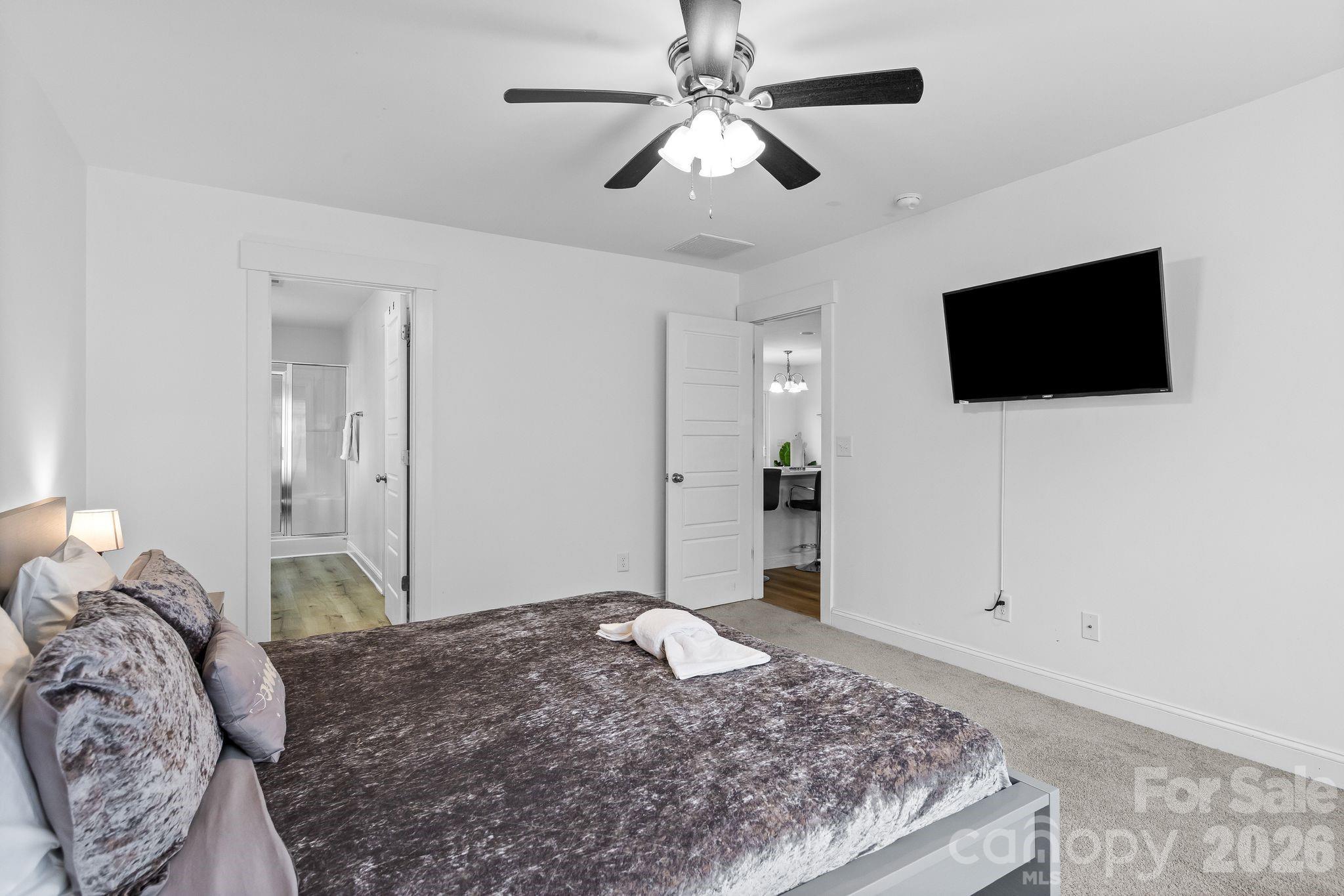 4117 Colebrook Road — Charlotte
