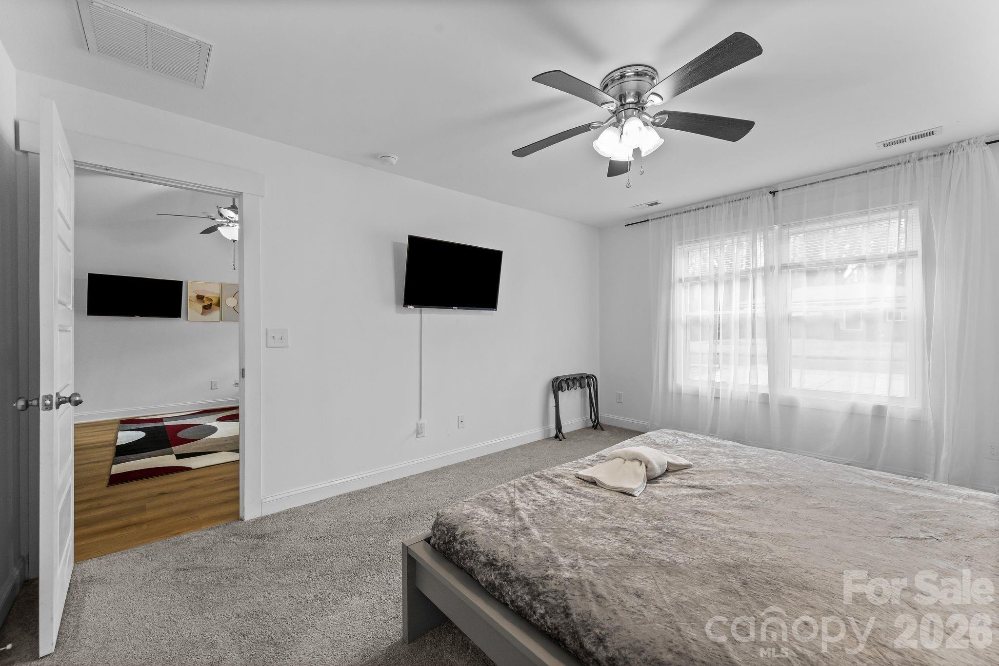 4117 Colebrook Road — Charlotte