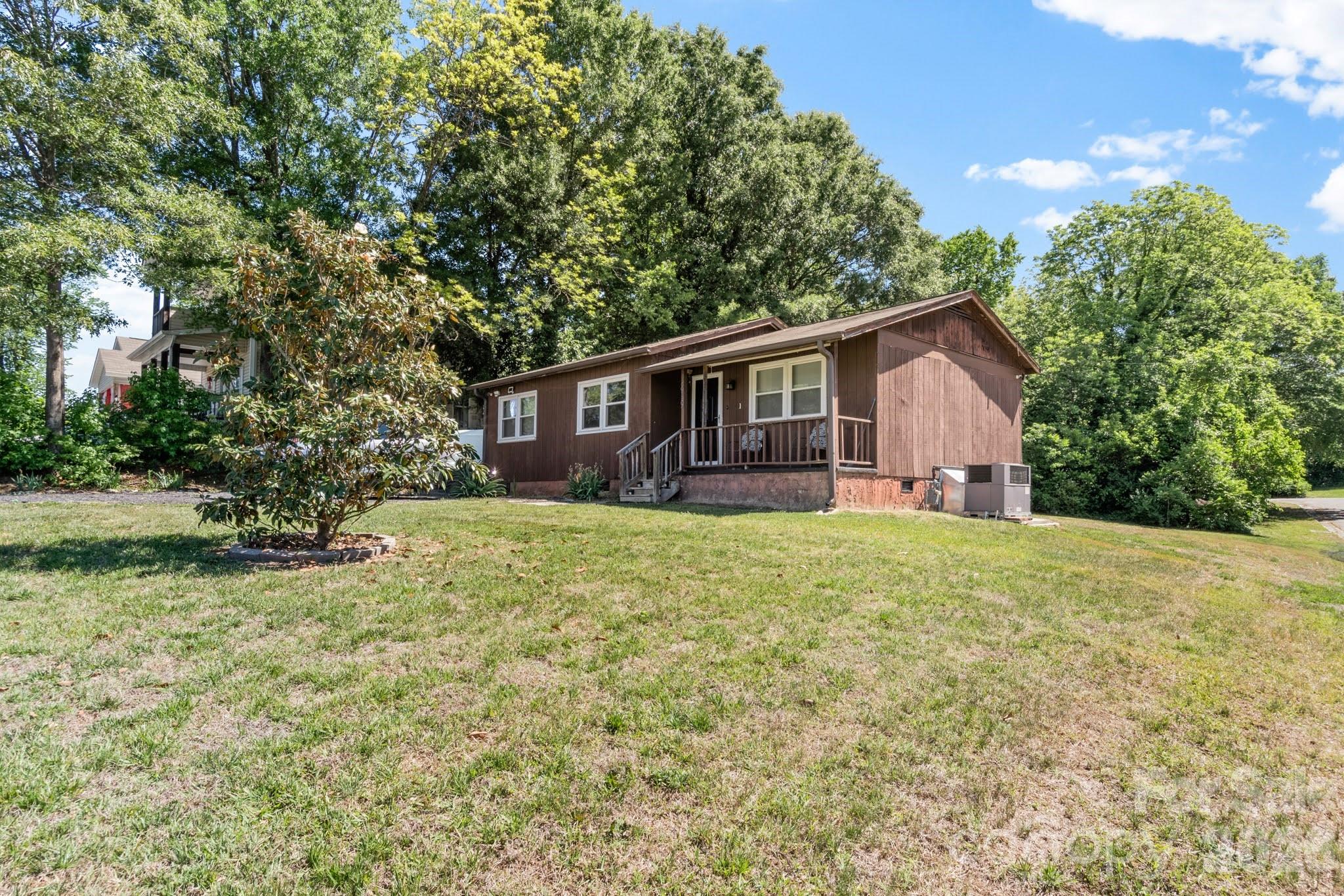 819 Mobile Street — High Point