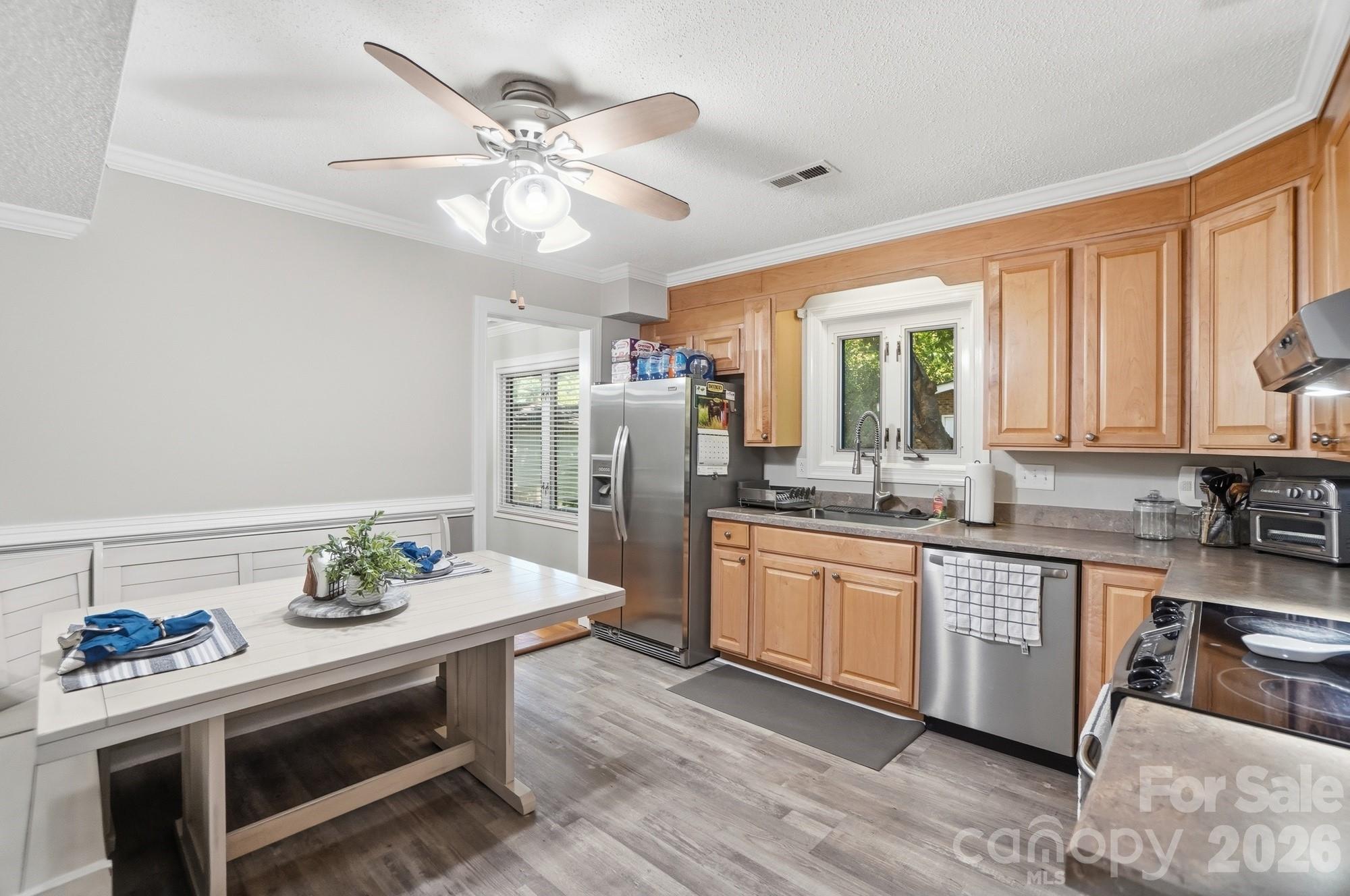 8616 Longbriar Drive — Charlotte
