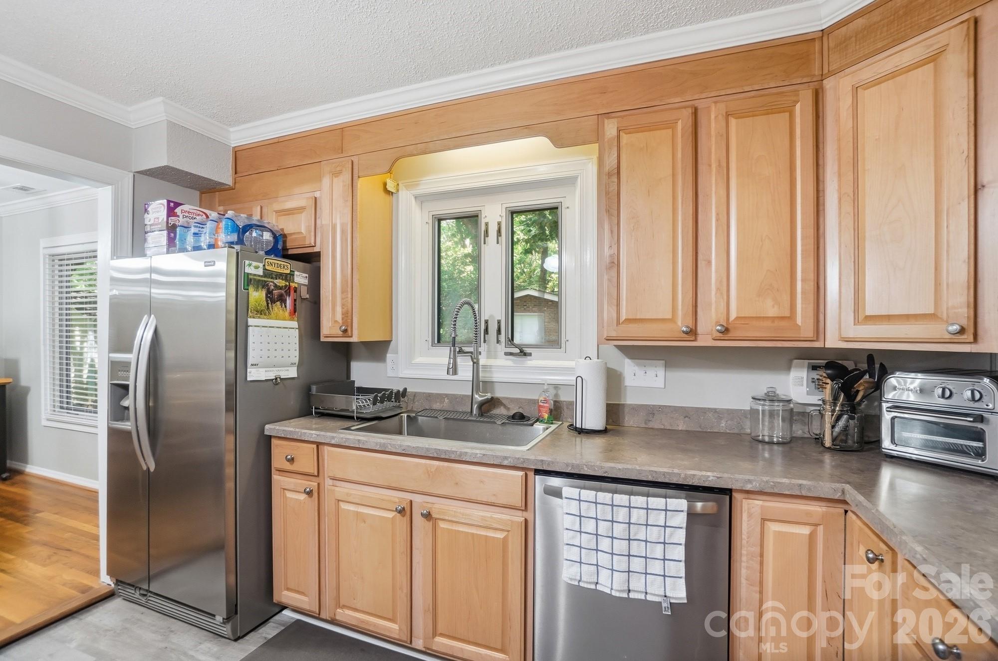 8616 Longbriar Drive — Charlotte