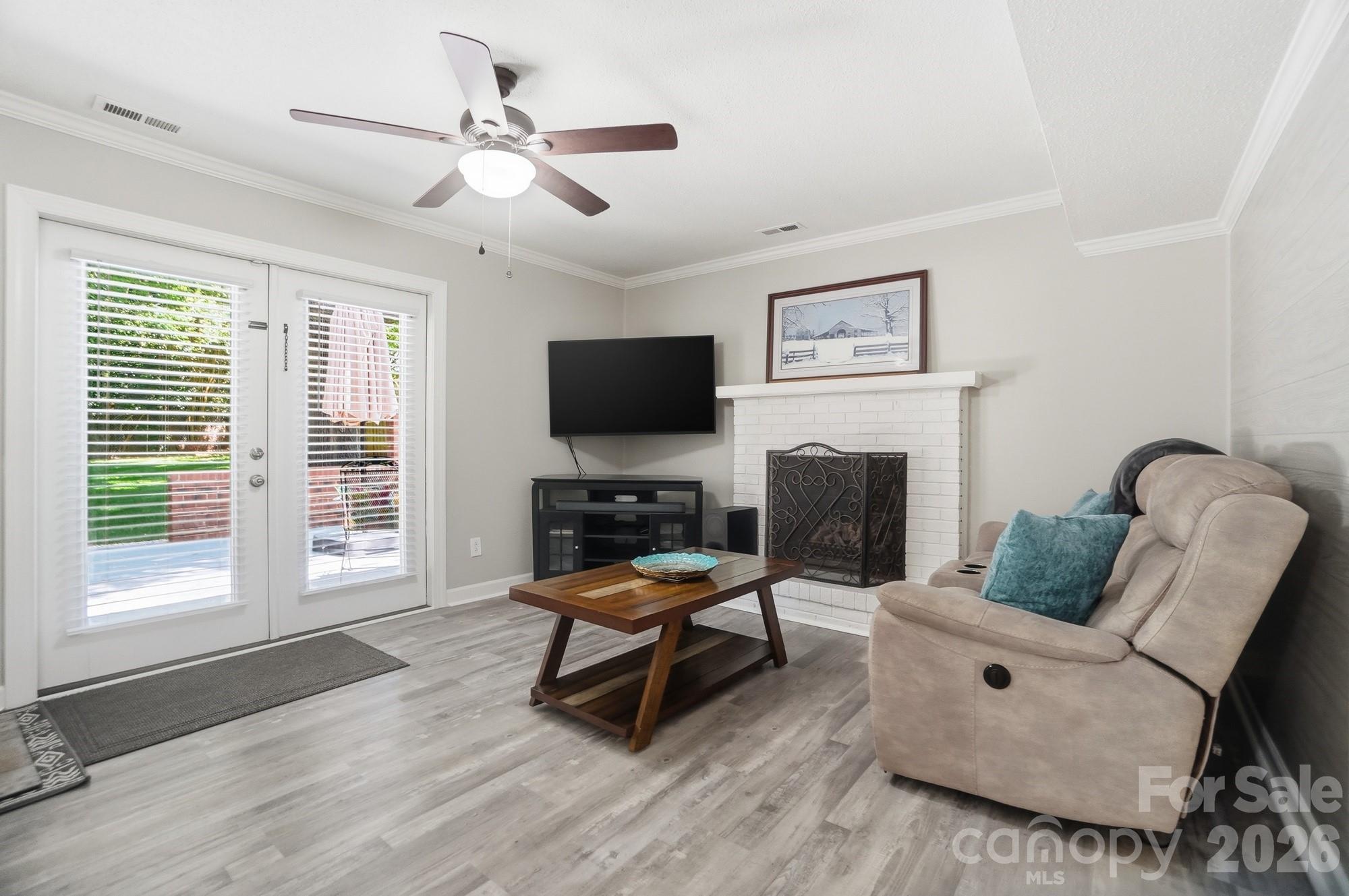 8616 Longbriar Drive — Charlotte