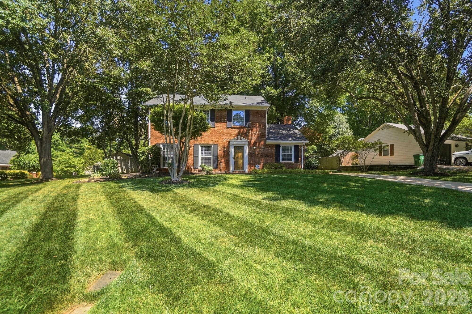 8616 Longbriar Drive — Charlotte