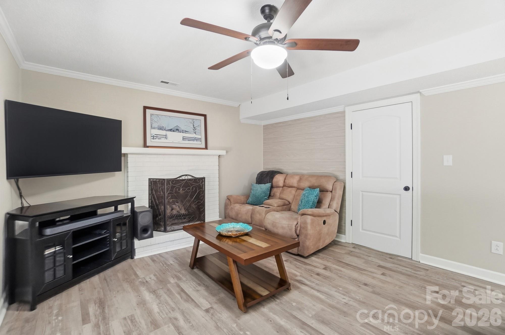 8616 Longbriar Drive — Charlotte