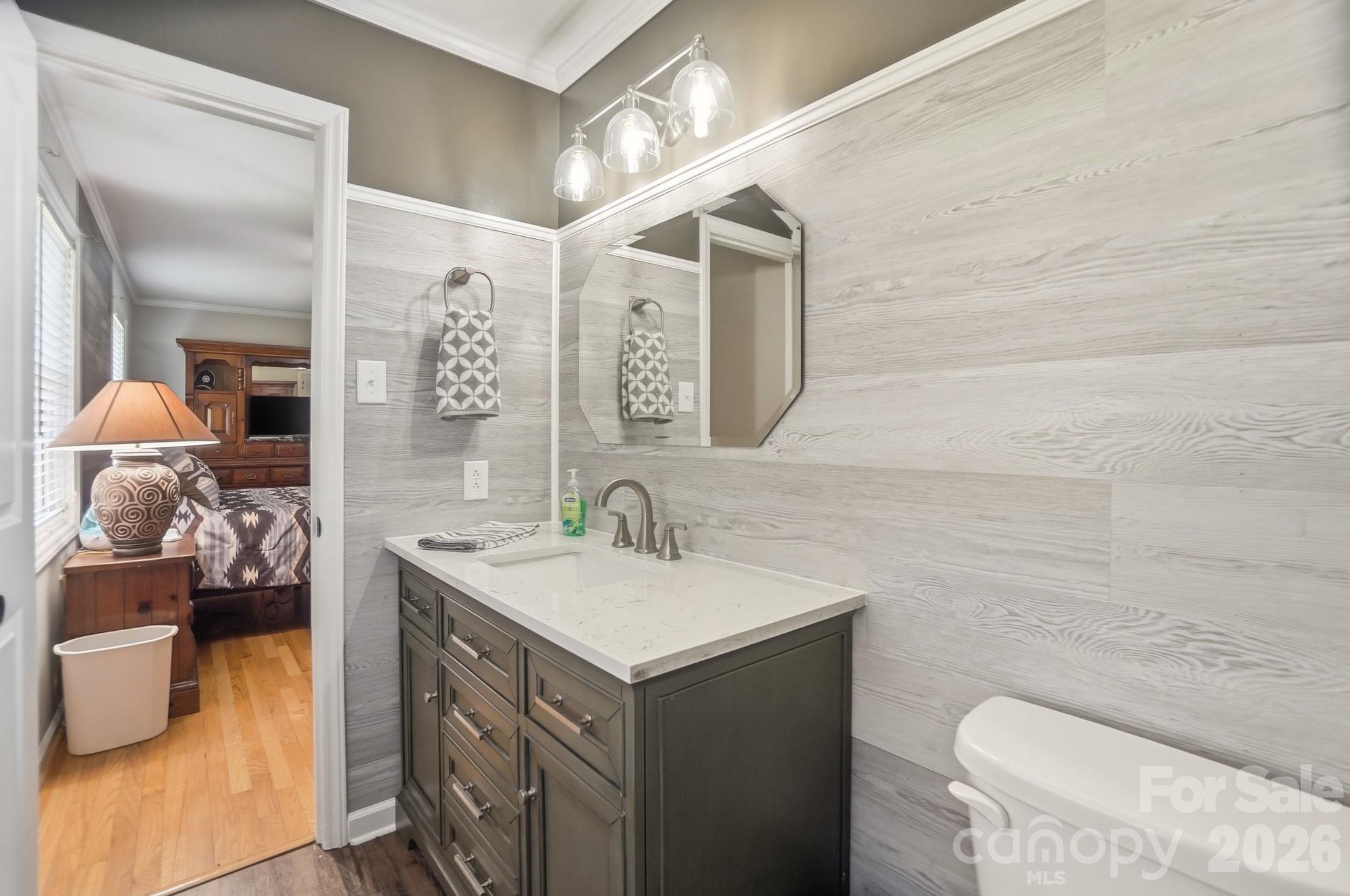 8616 Longbriar Drive — Charlotte