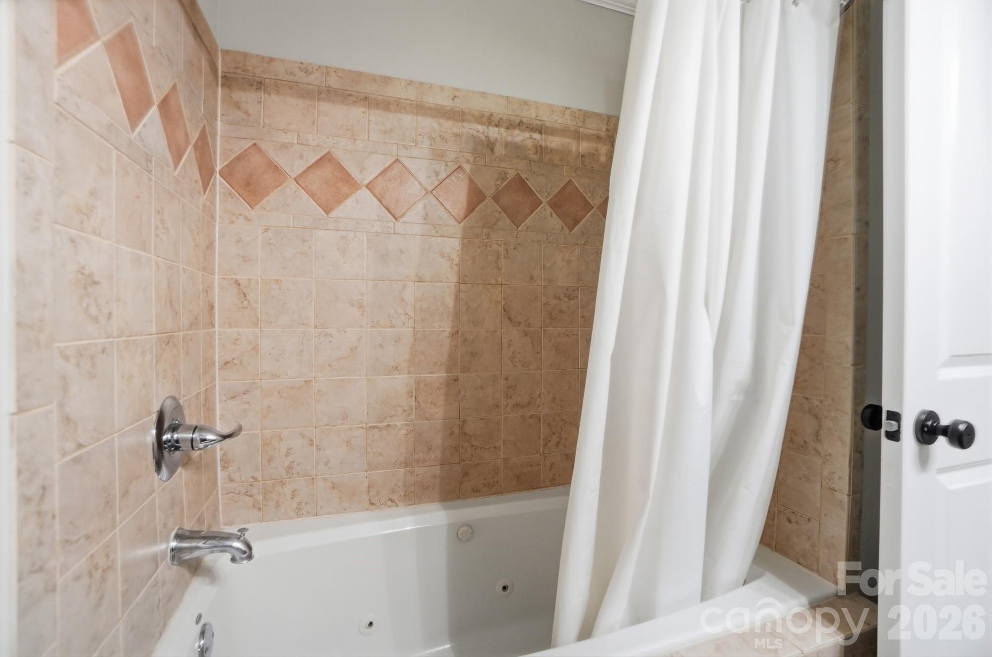 8616 Longbriar Drive — Charlotte