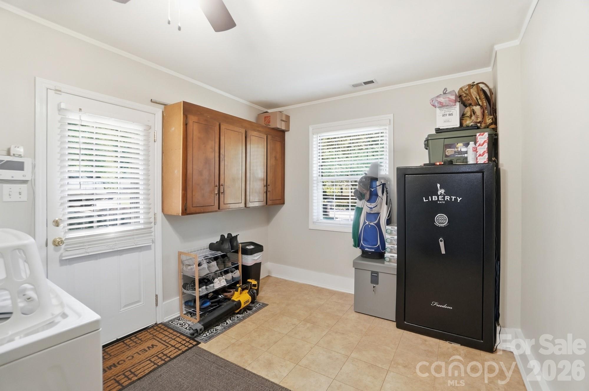 8616 Longbriar Drive — Charlotte