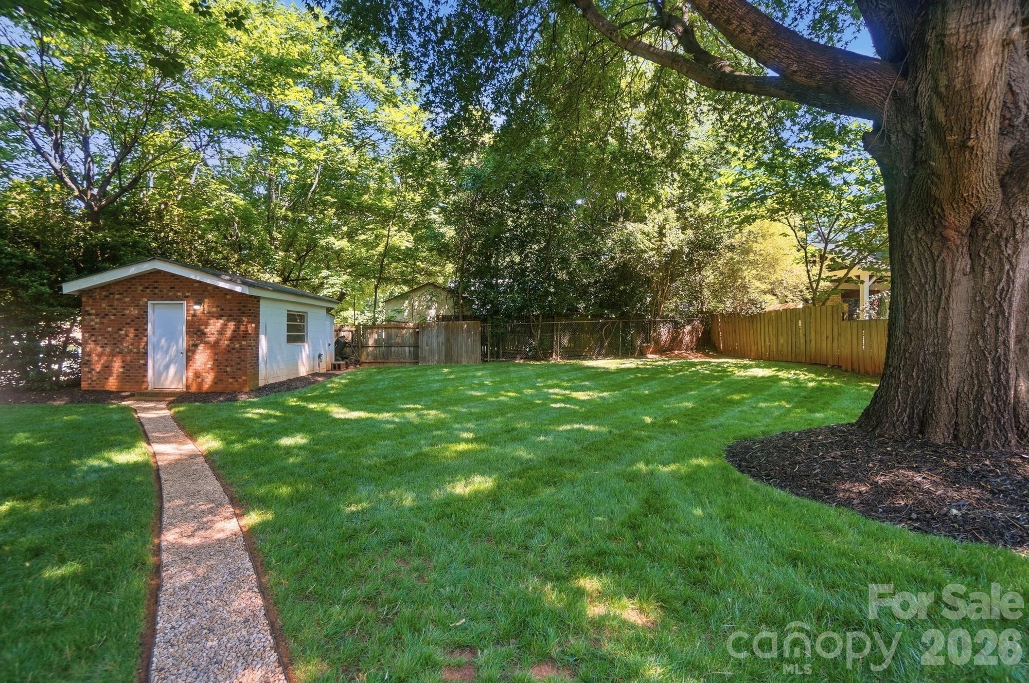 8616 Longbriar Drive — Charlotte
