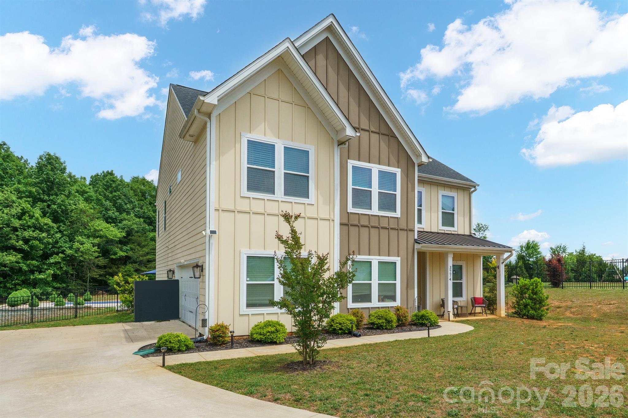 3774 Old Village Drive — Maiden