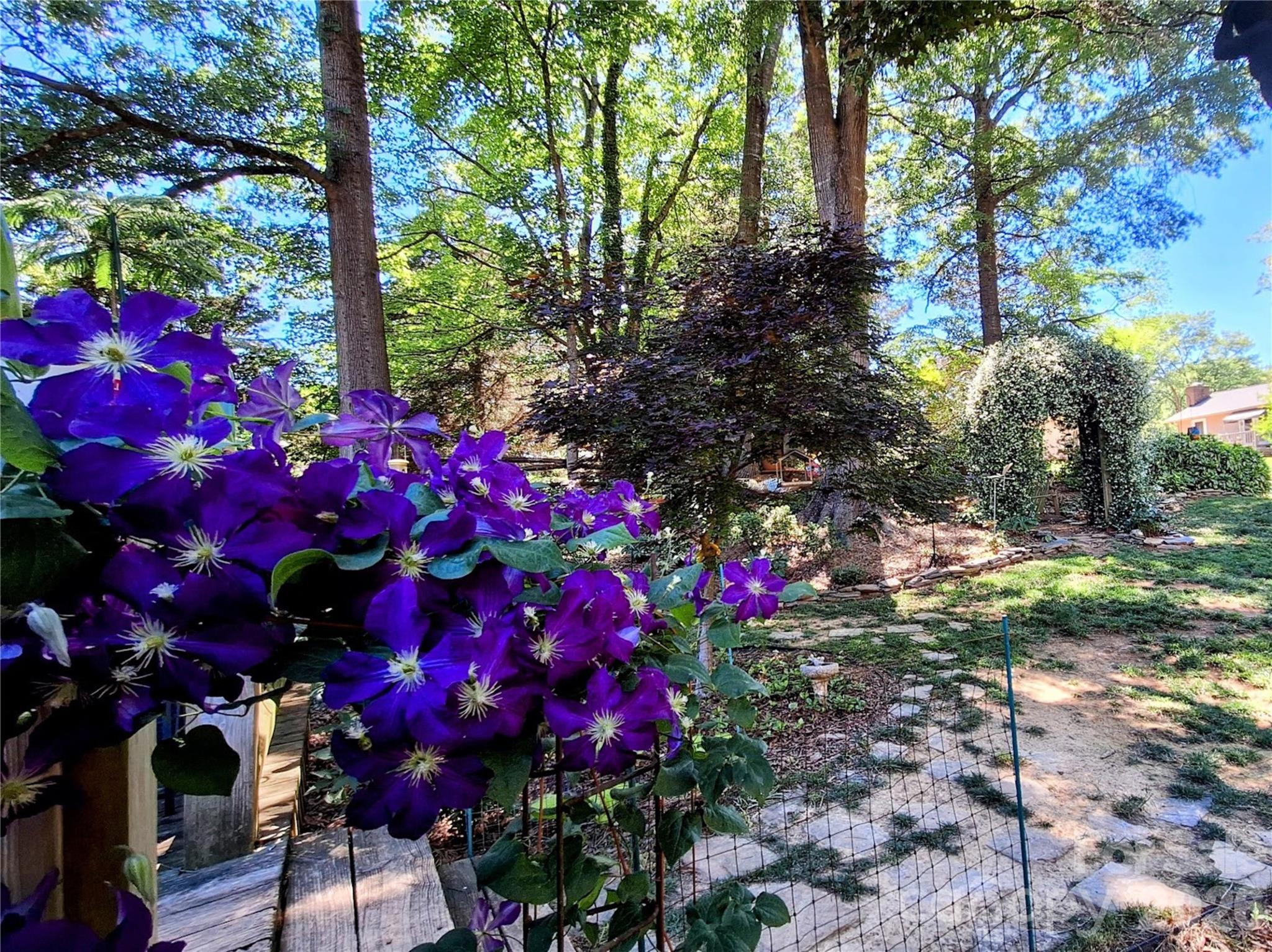 317 Wilcrest Drive — Matthews