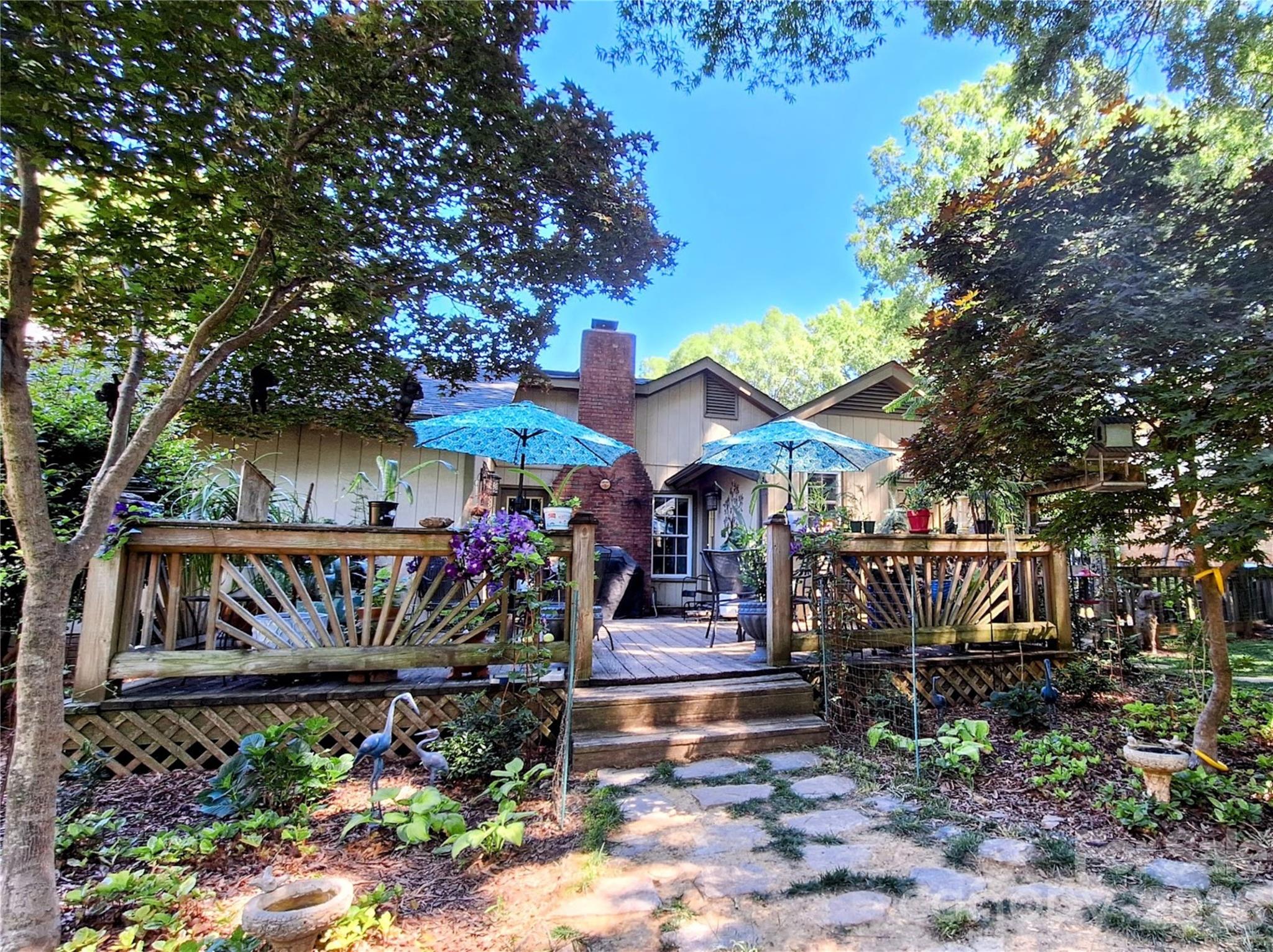 317 Wilcrest Drive — Matthews