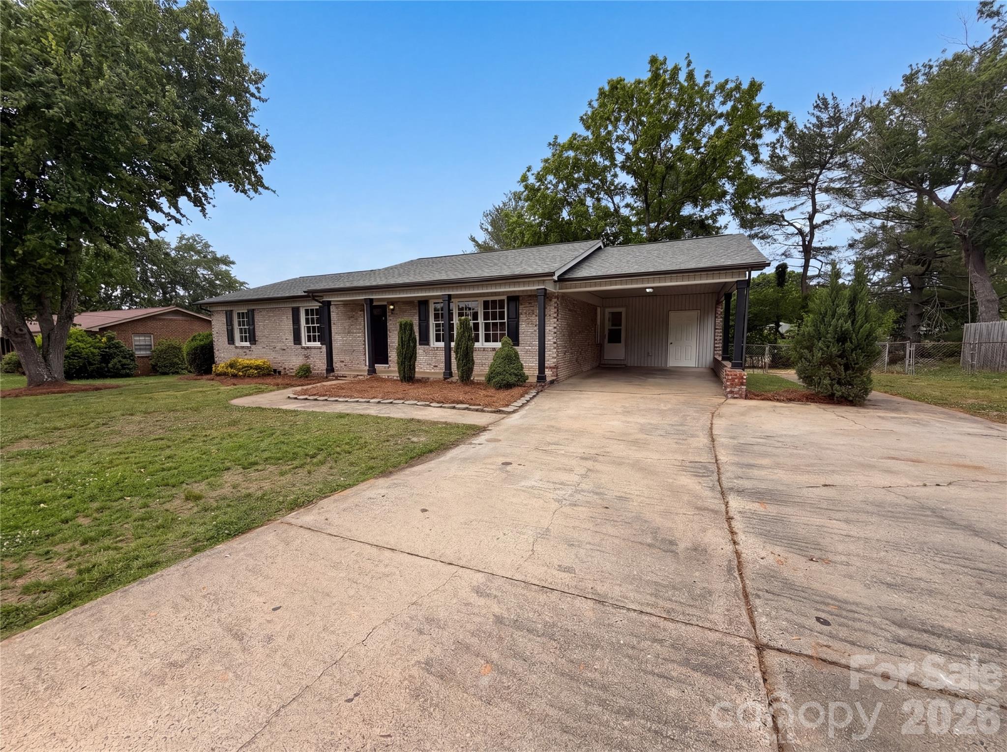 814 Charles Road — Shelby