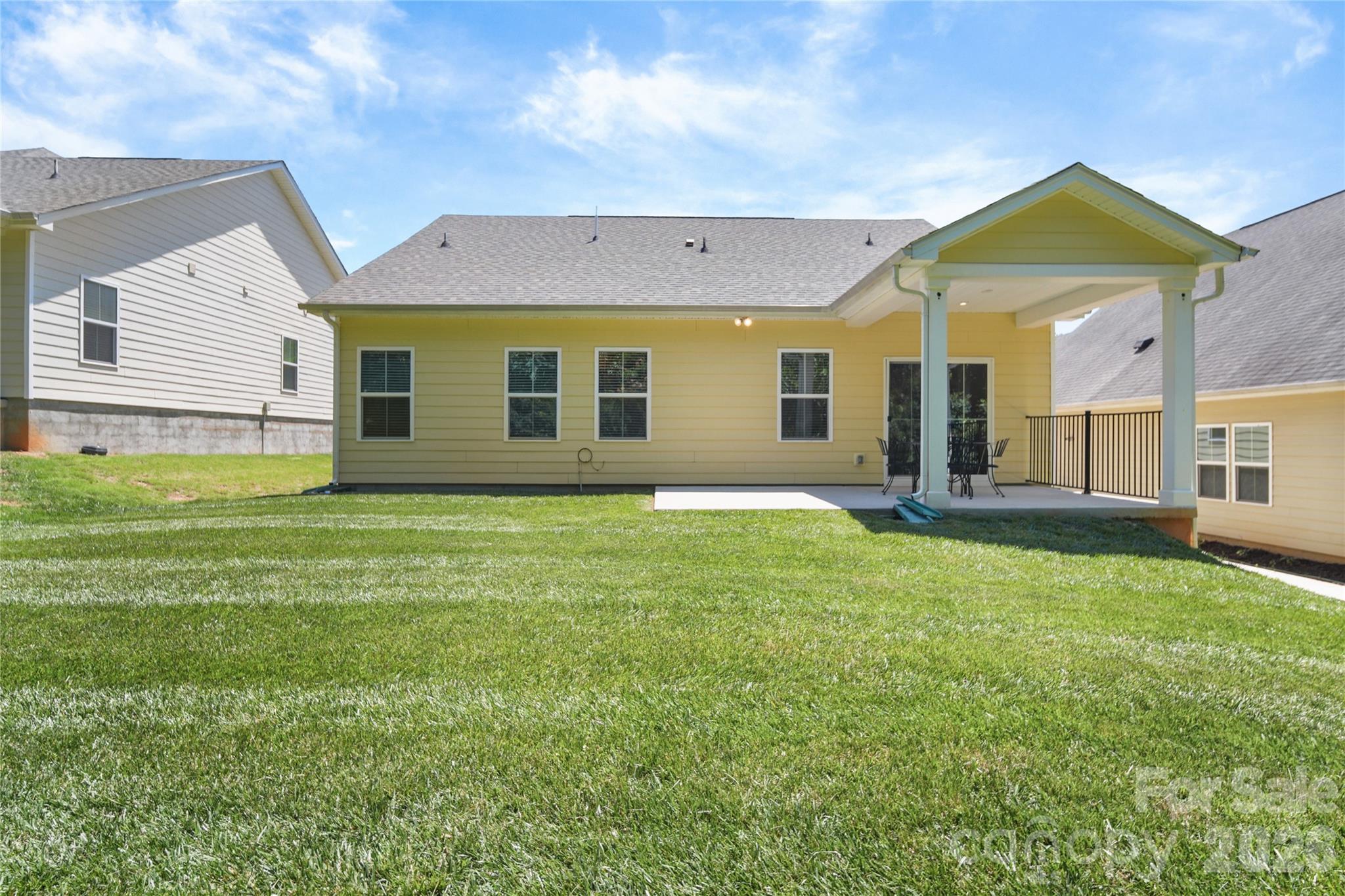 10050 Lilac Court — Charlotte