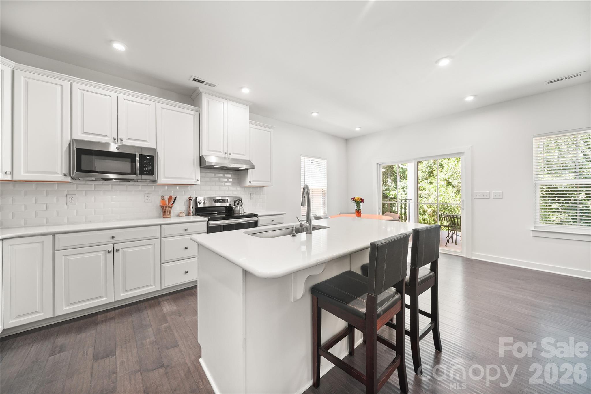 10050 Lilac Court — Charlotte