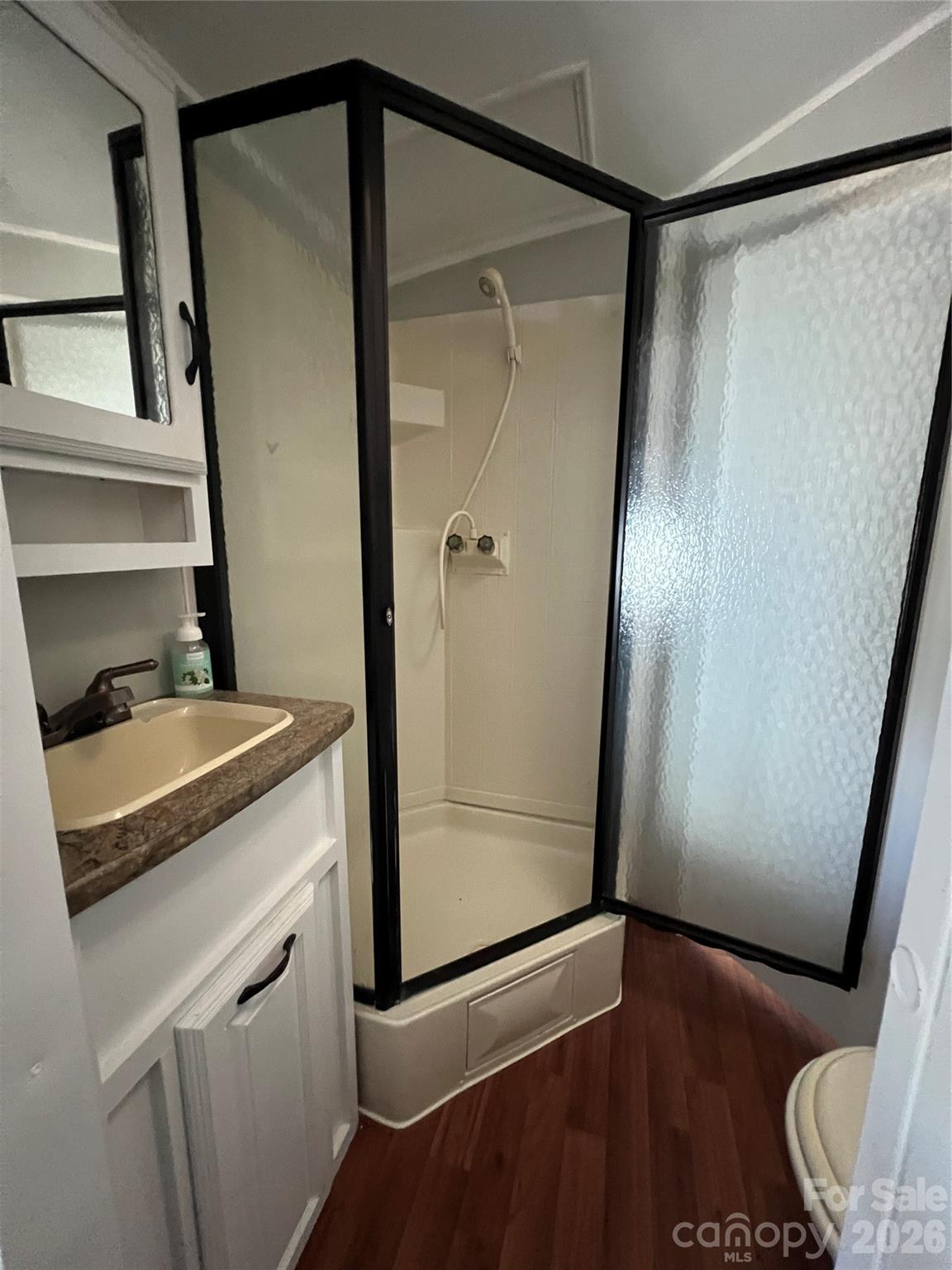322 Mount View Lane — New London