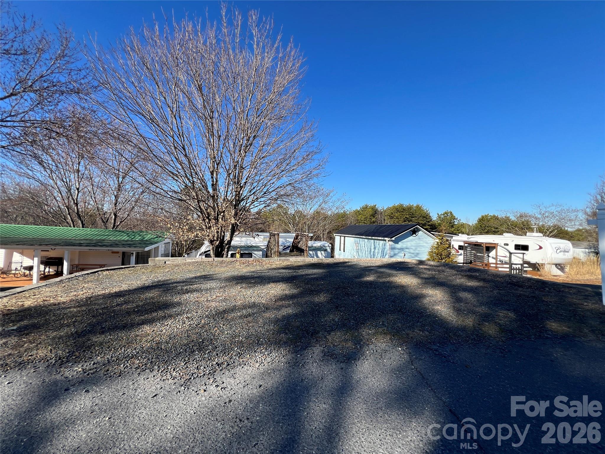 322 Mount View Lane — New London