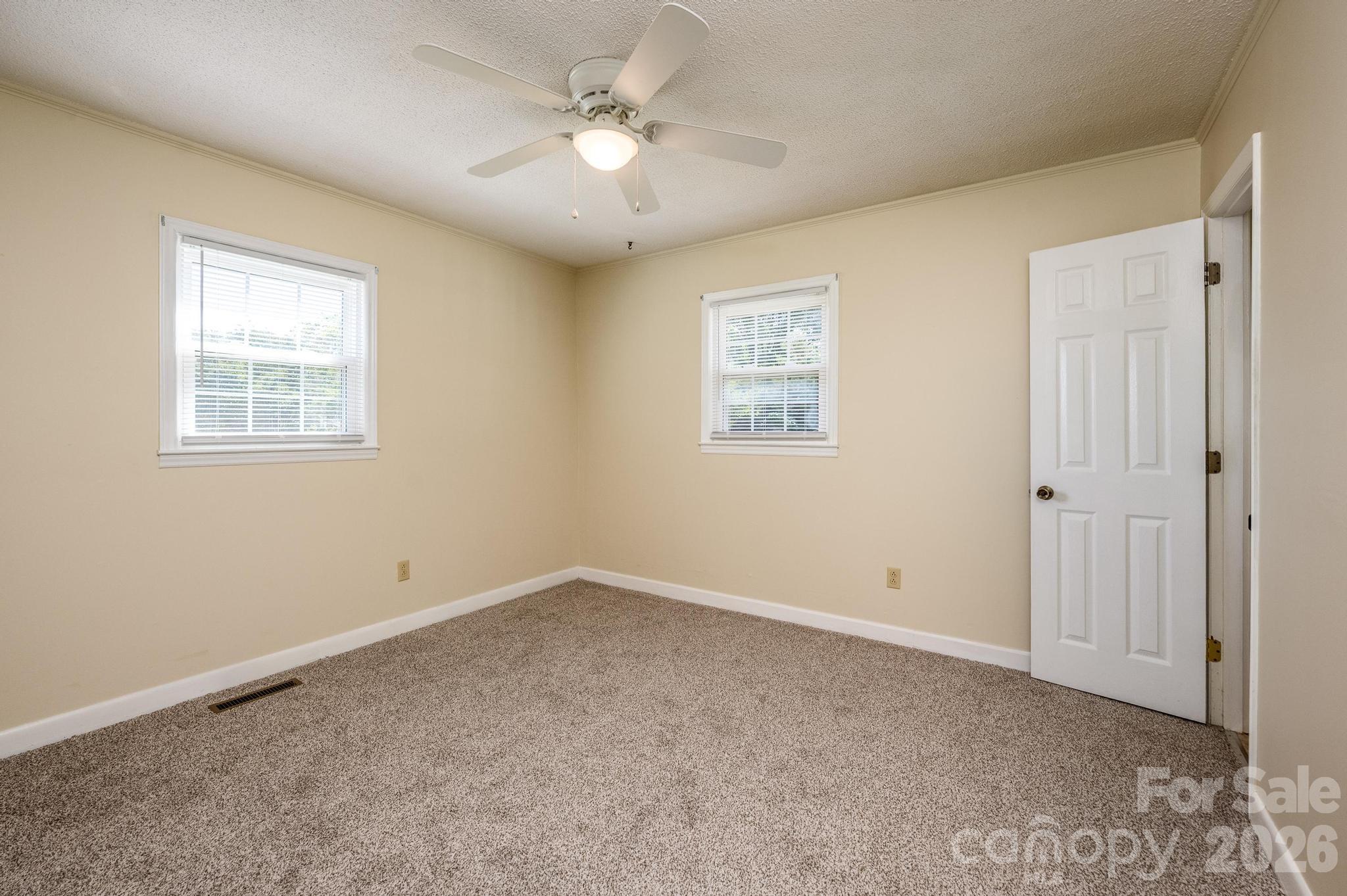 112 Persimmon Circle — Statesville