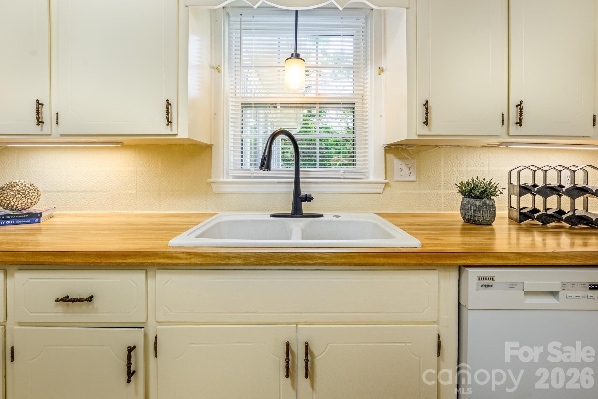 112 Persimmon Circle — Statesville