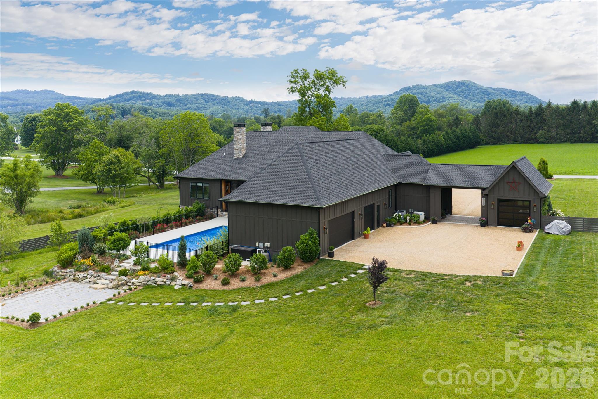 23 Benton Farms Lane — Horse Shoe