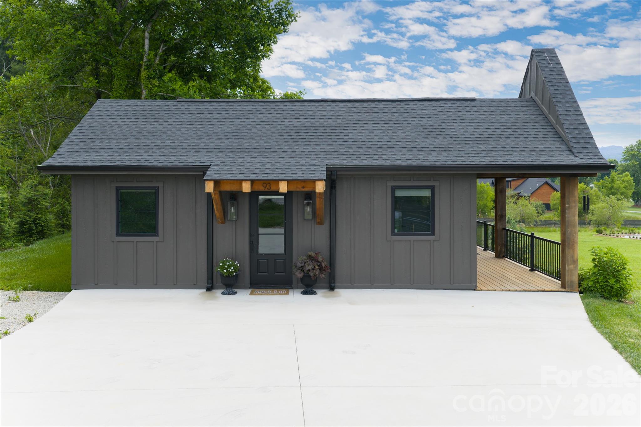23 Benton Farms Lane — Horse Shoe
