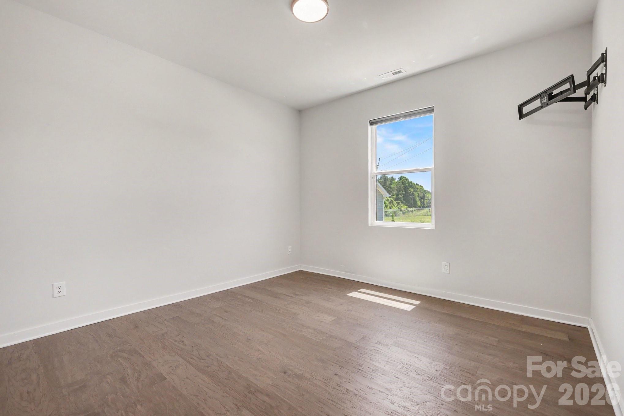 2664 Meadow Street — Gaston