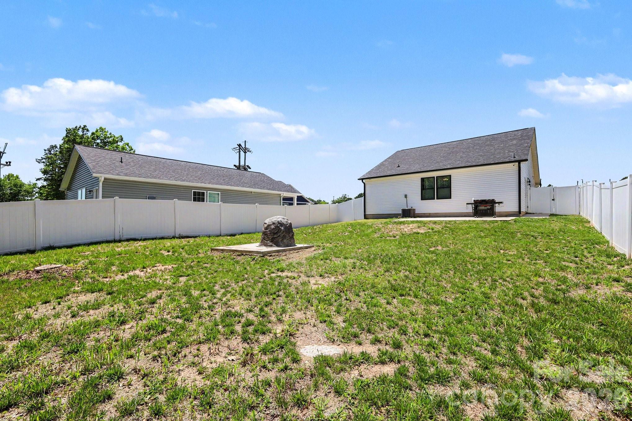 2664 Meadow Street — Gaston