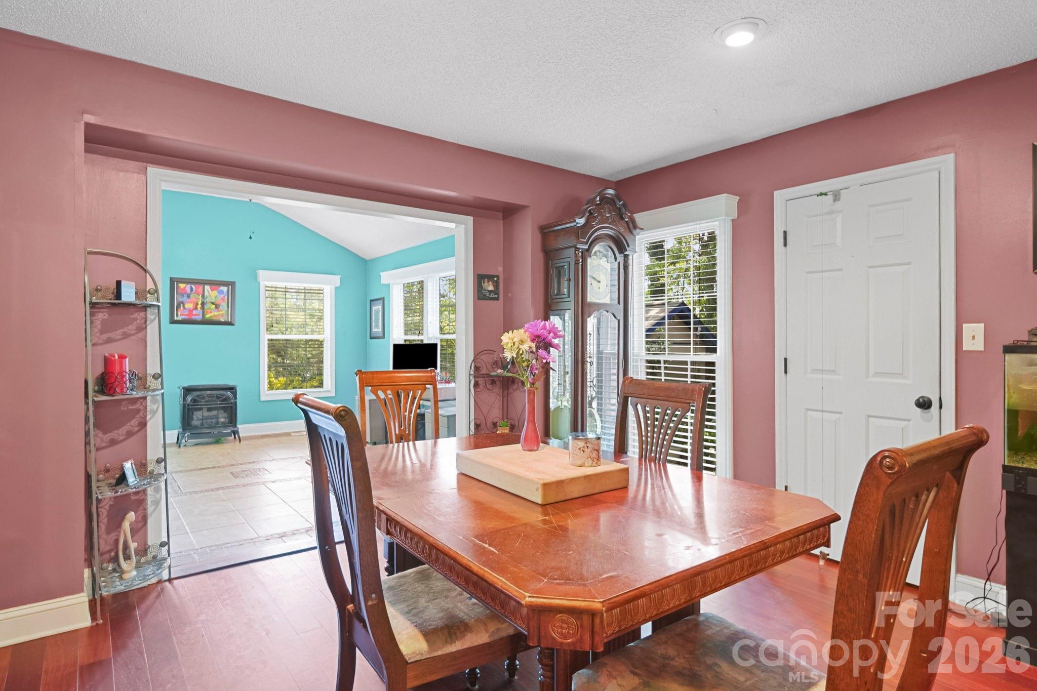 7813 Red Robin Trail — Denver