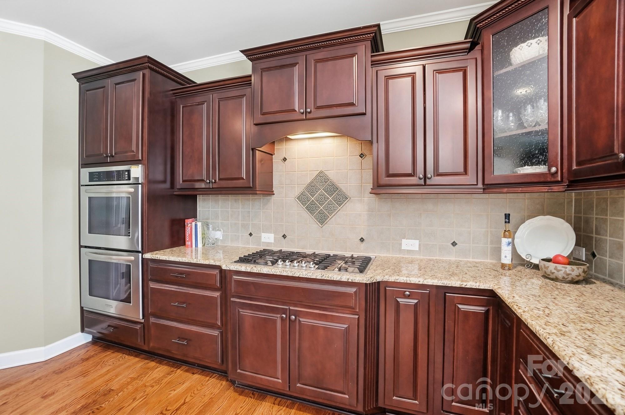 3219 Lakehurst Crossing — Matthews
