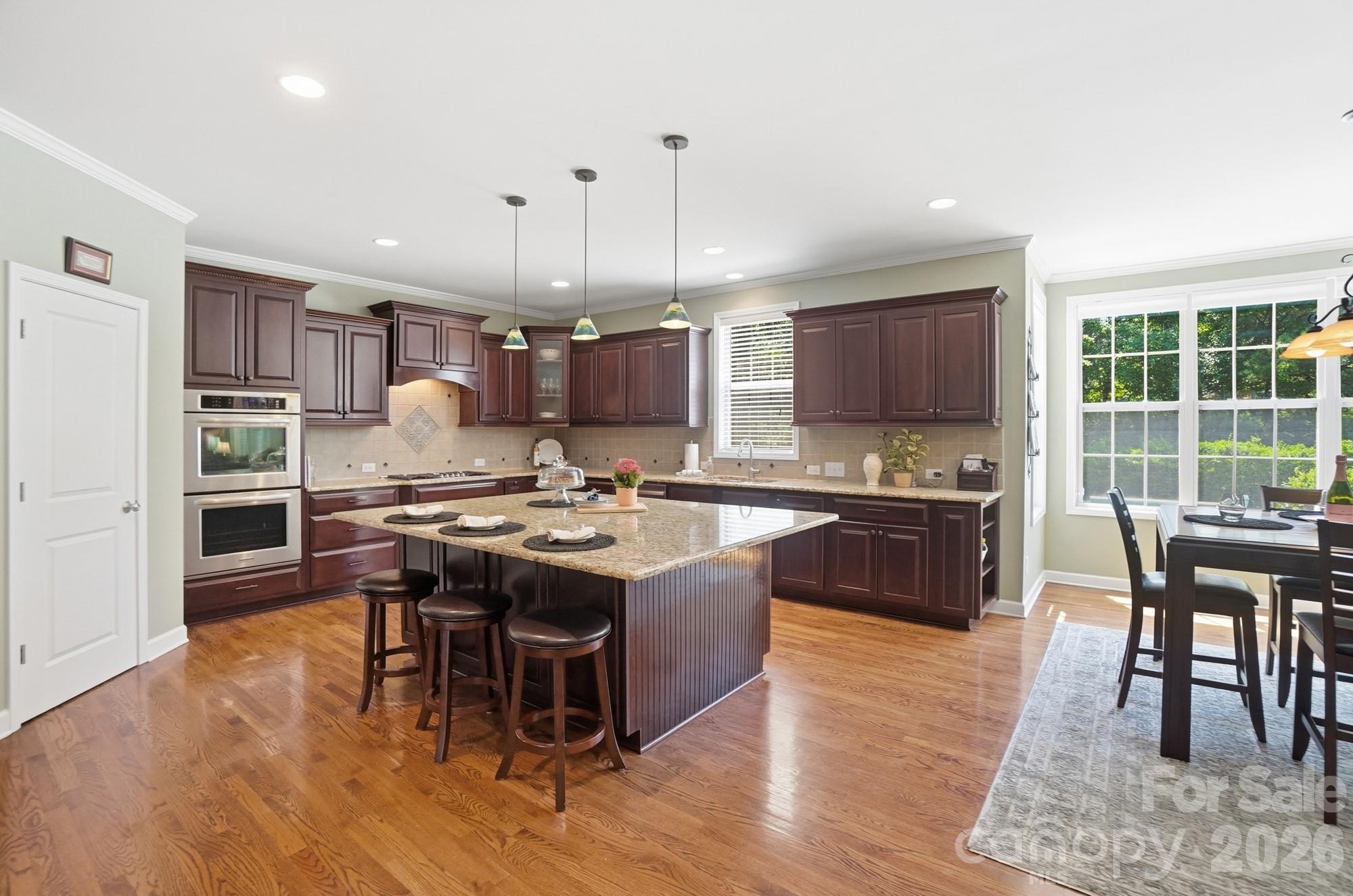 3219 Lakehurst Crossing — Matthews