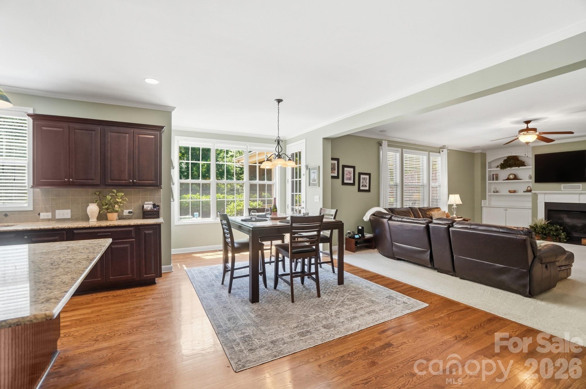 3219 Lakehurst Crossing — Matthews