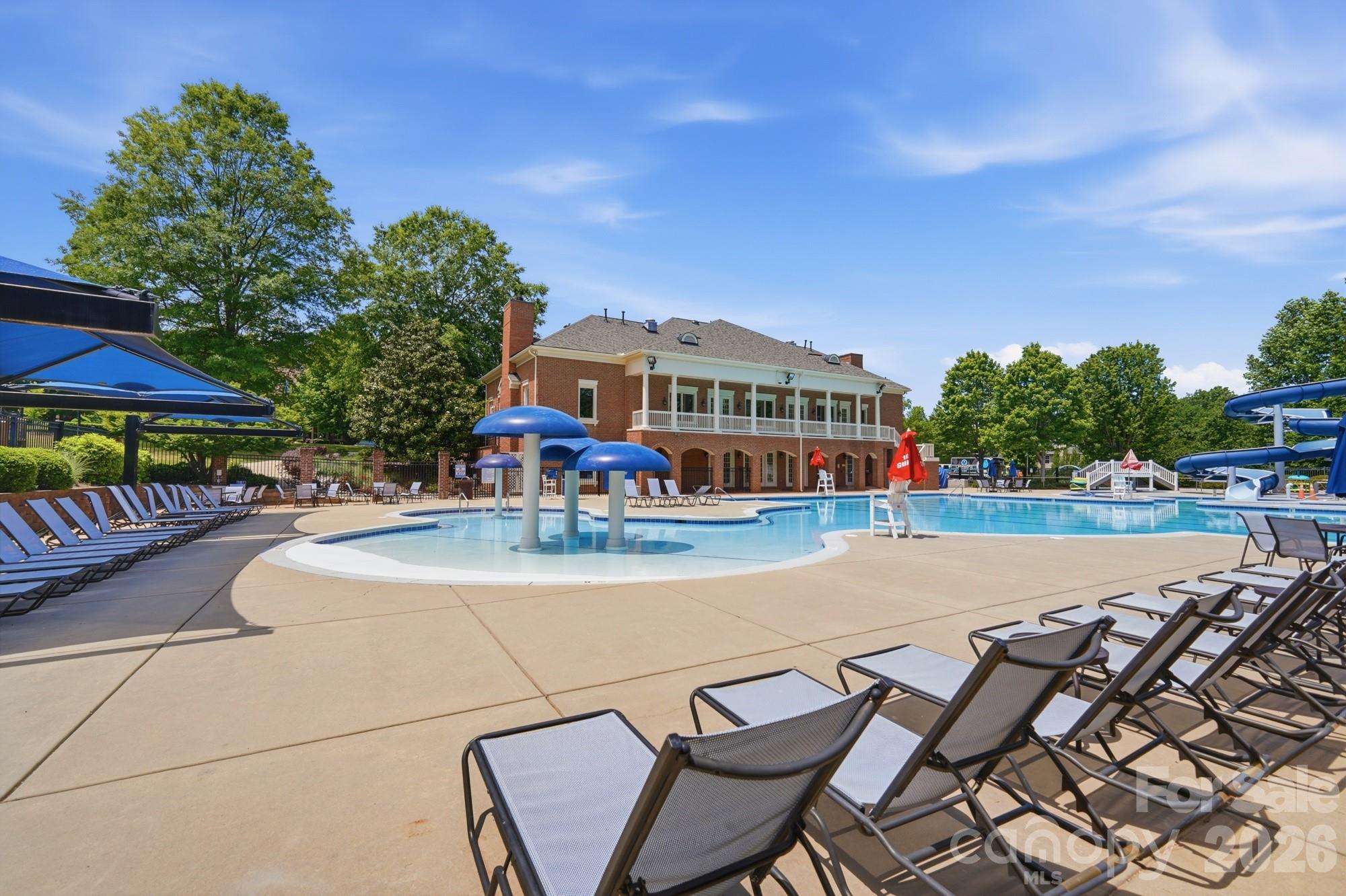 3219 Lakehurst Crossing — Matthews