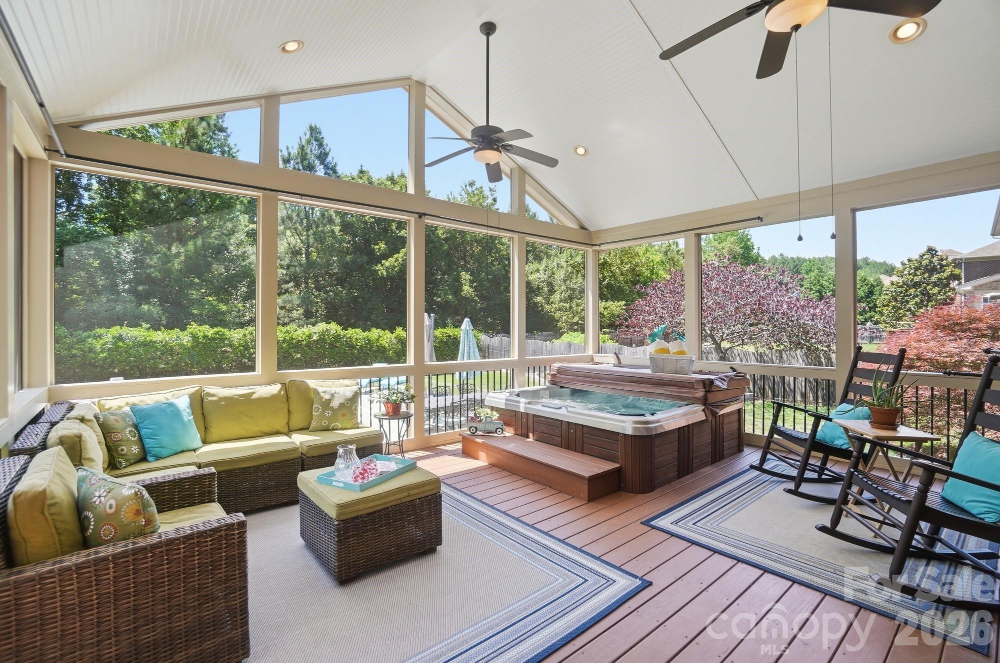 3219 Lakehurst Crossing — Matthews