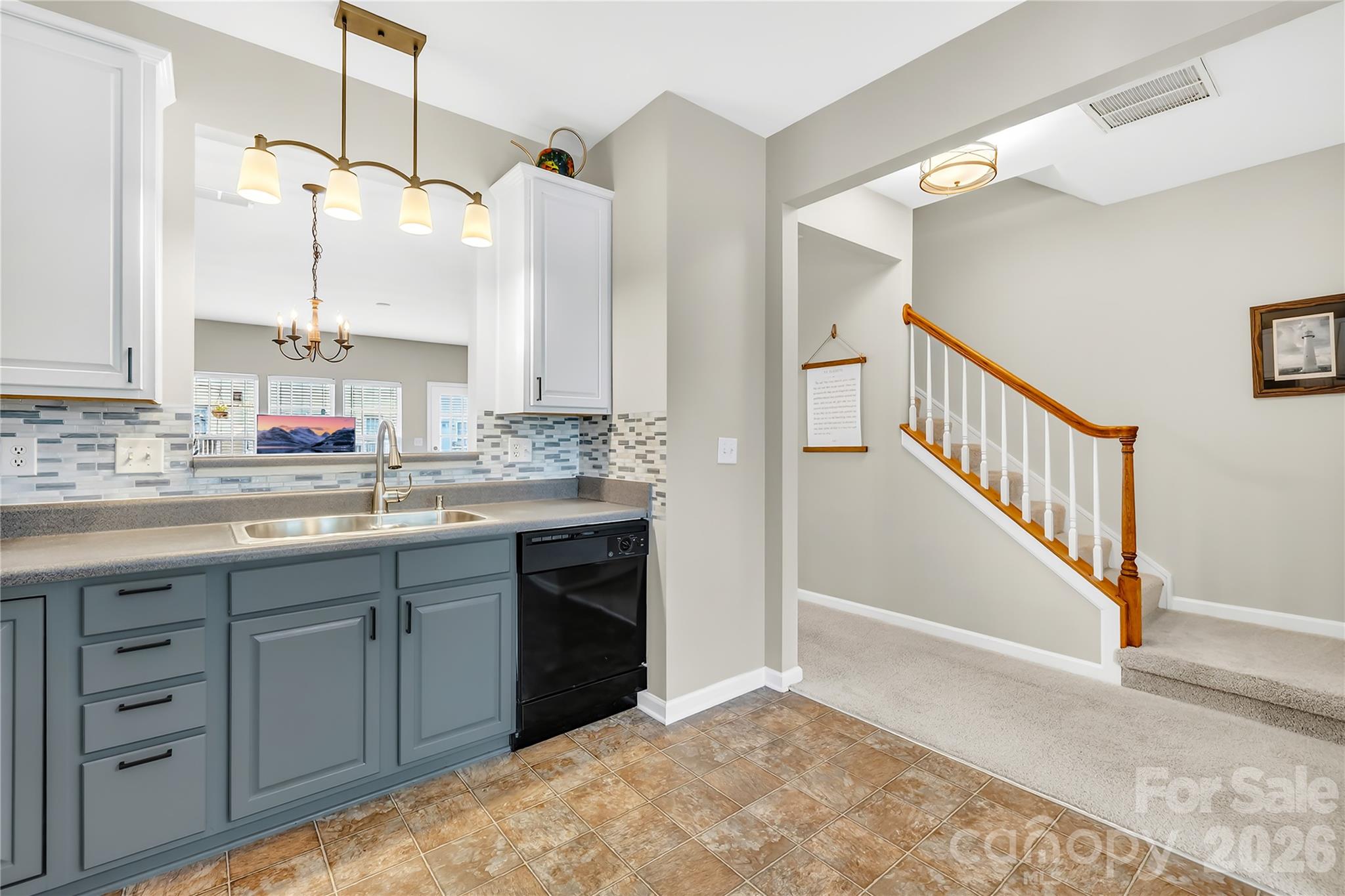 15711 King Louis Court — Charlotte