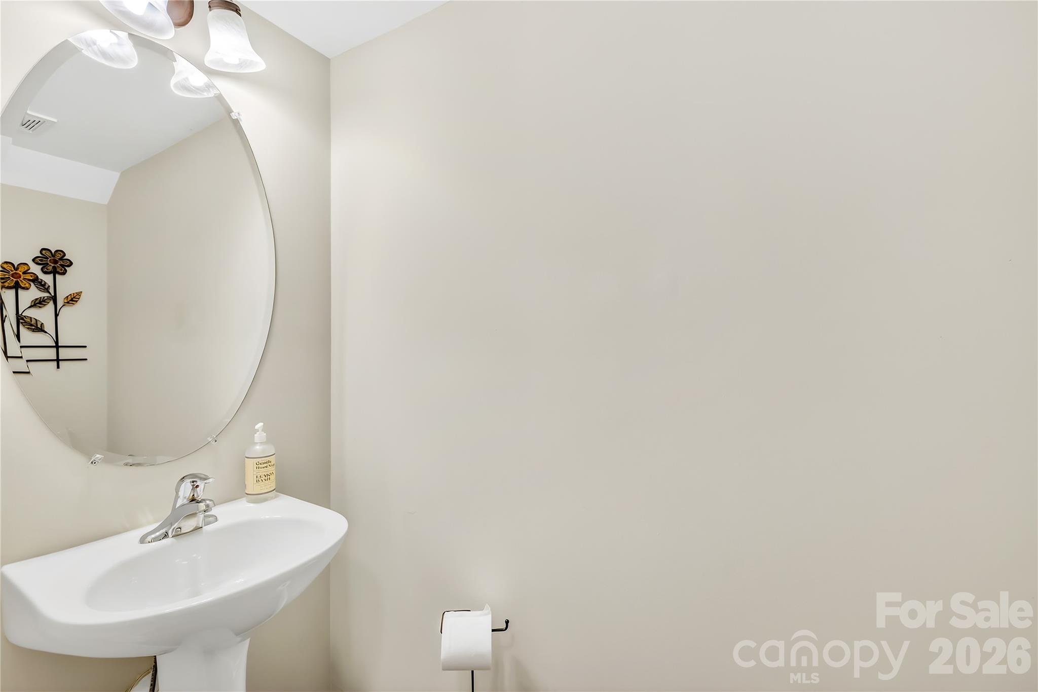 15711 King Louis Court — Charlotte