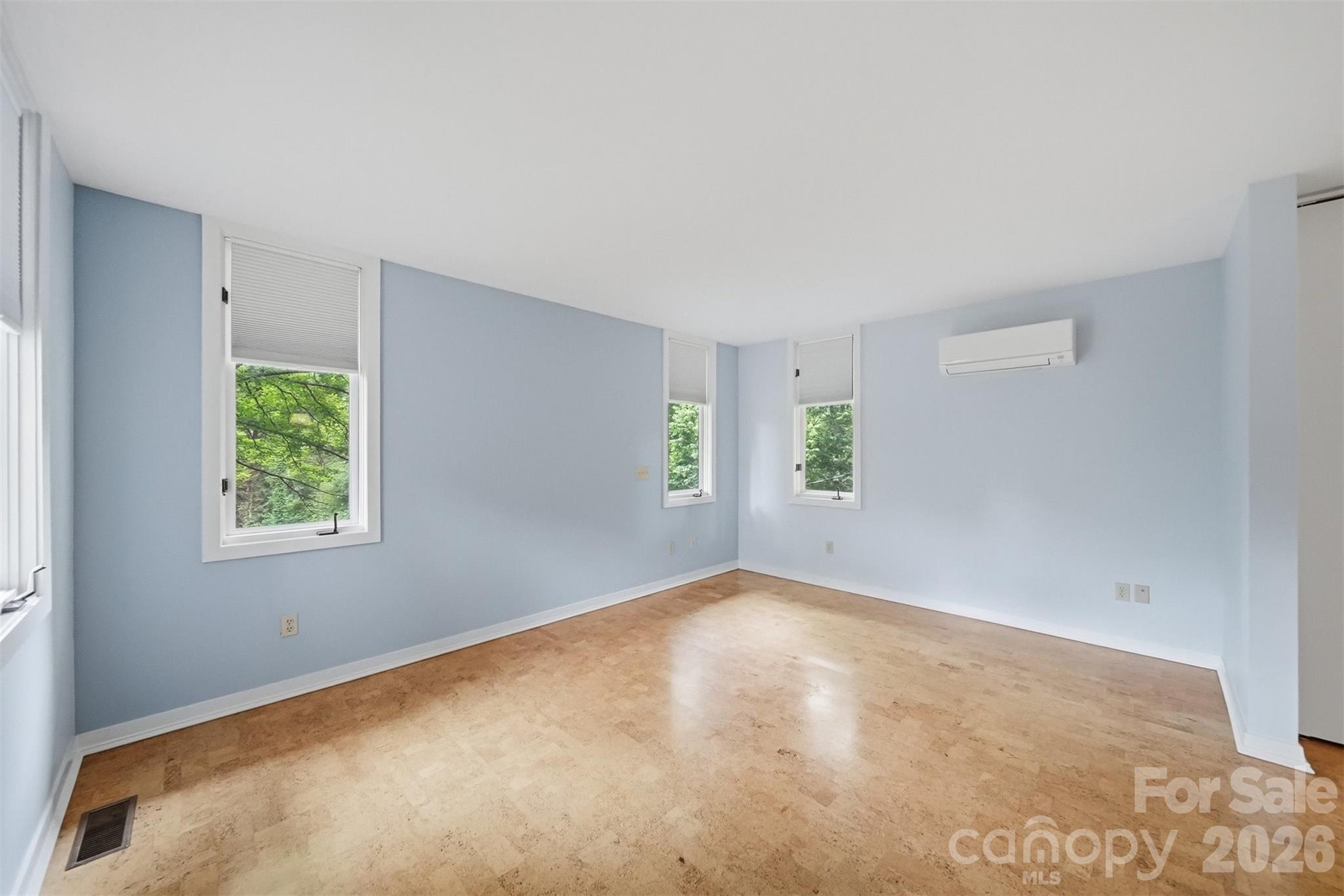 141 36th Avenue NW — Hickory