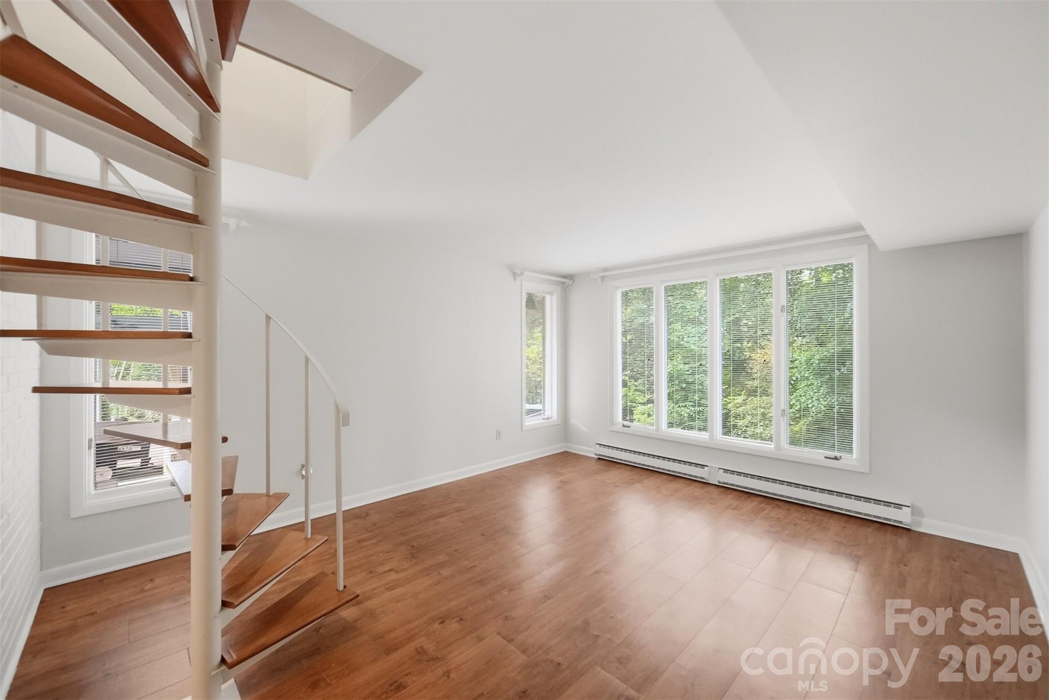 141 36th Avenue NW — Hickory