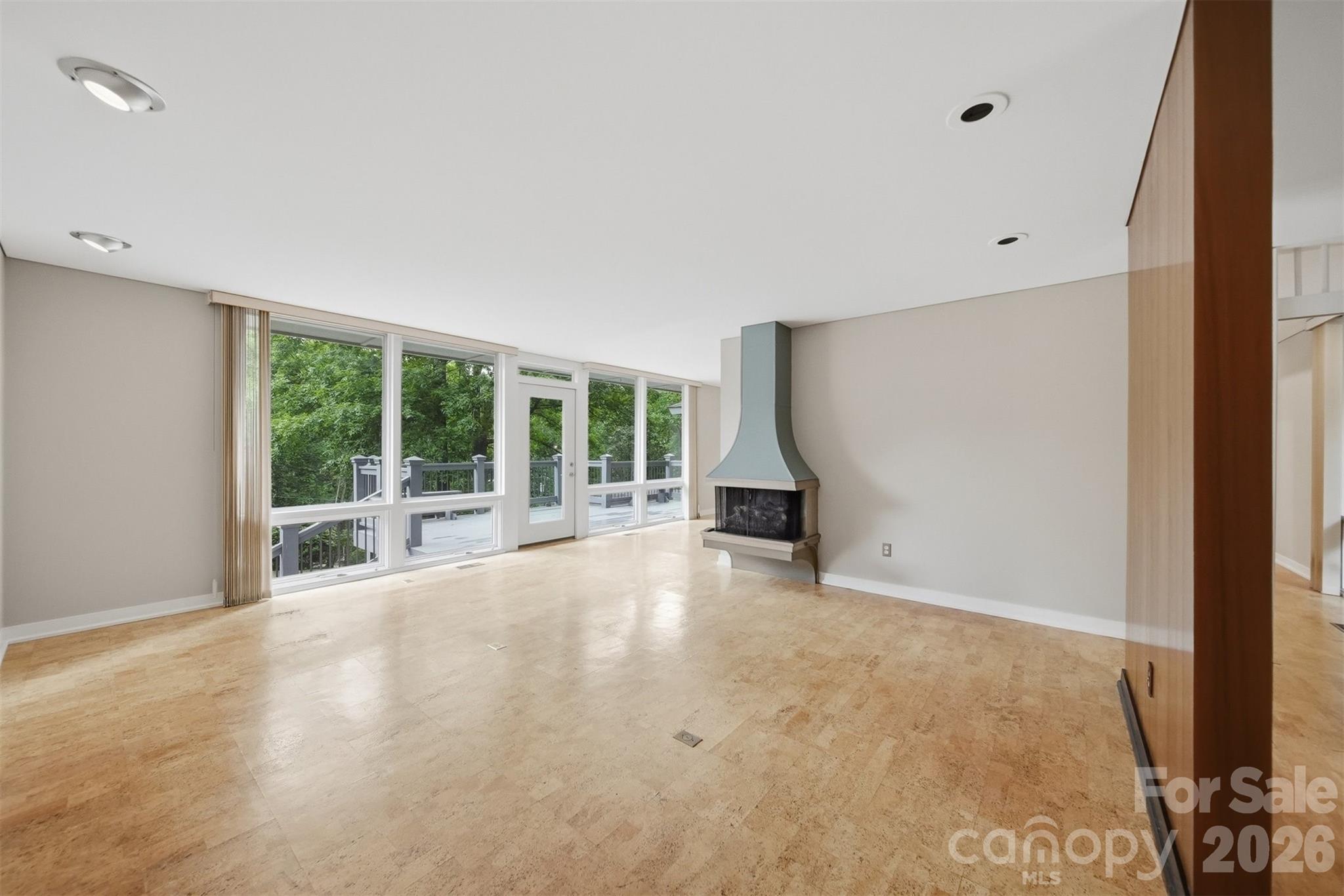 141 36th Avenue NW — Hickory