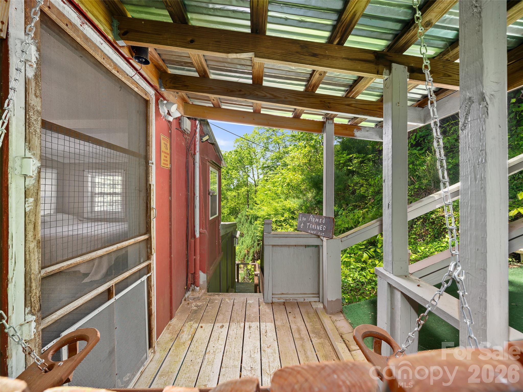 1331 Georges Fork Road — Burnsville