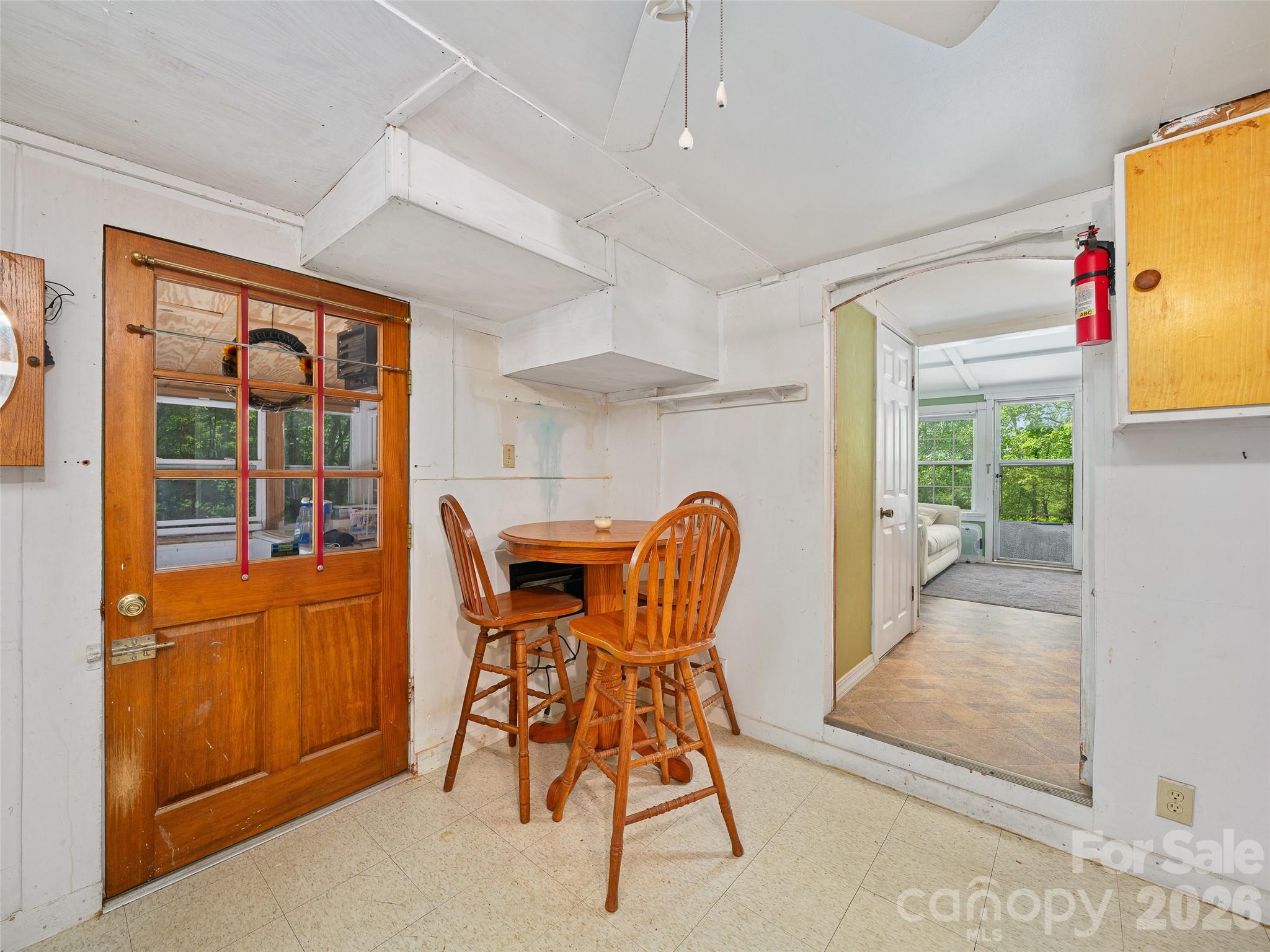 1331 Georges Fork Road — Burnsville