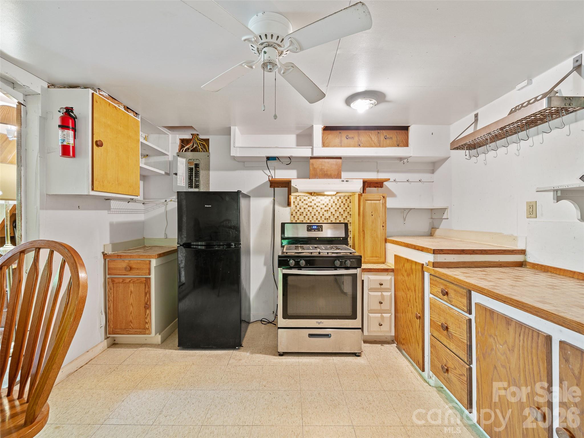 1331 Georges Fork Road — Burnsville