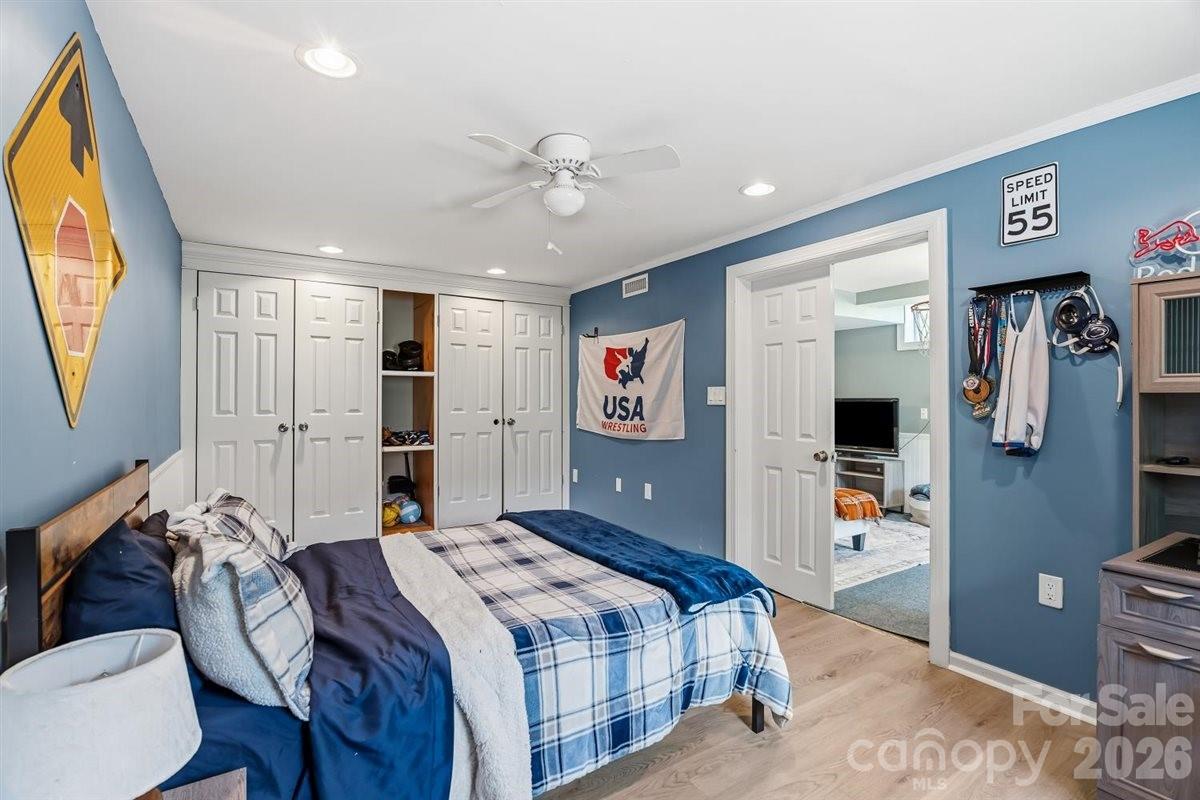 1177 Runway Drive — Hendersonville
