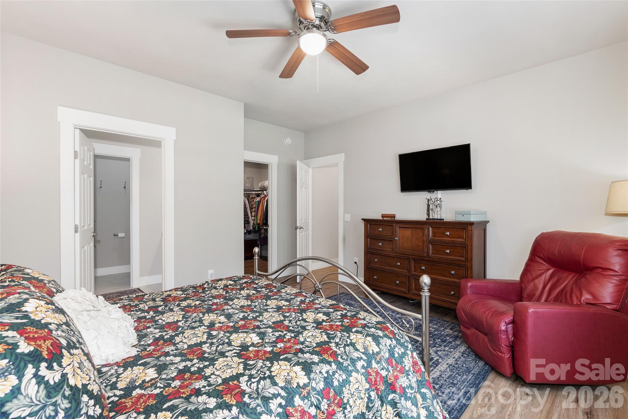 1429 Moody Farm Road — Maggie Valley