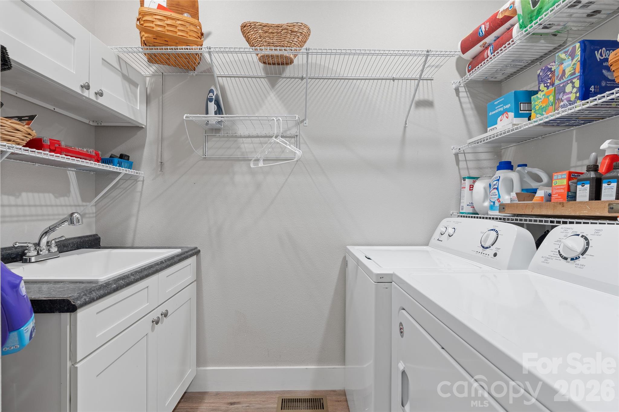 1429 Moody Farm Road — Maggie Valley