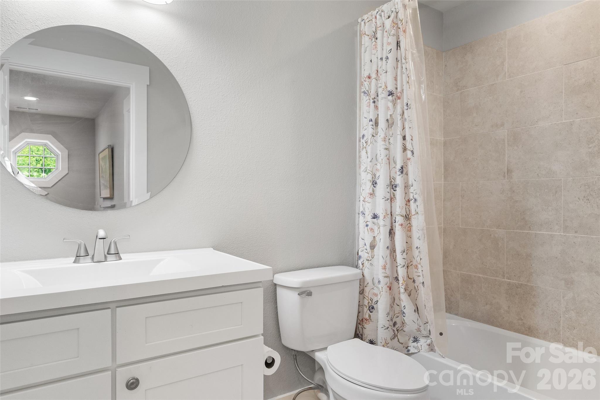 1429 Moody Farm Road — Maggie Valley