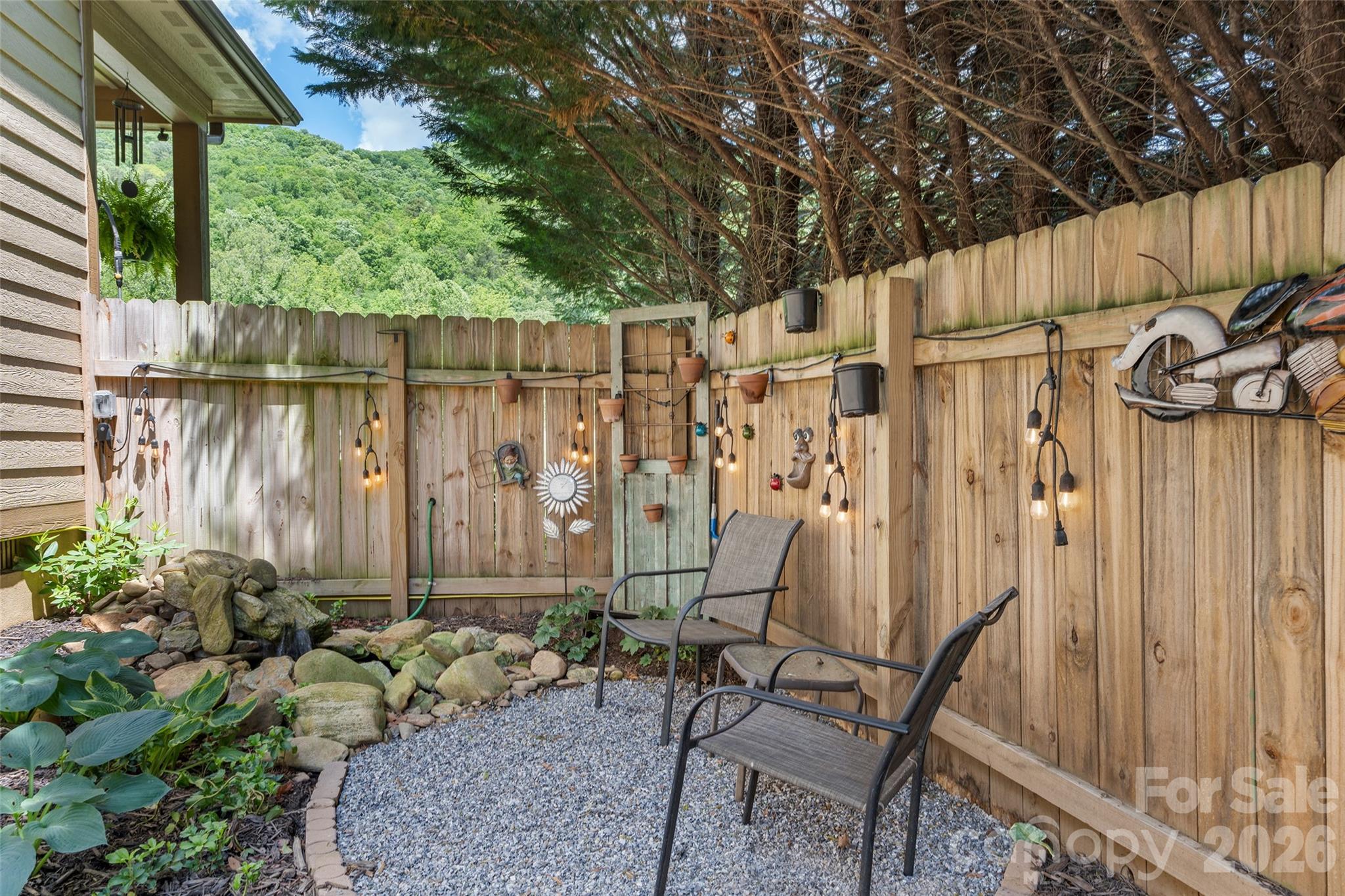 1429 Moody Farm Road — Maggie Valley