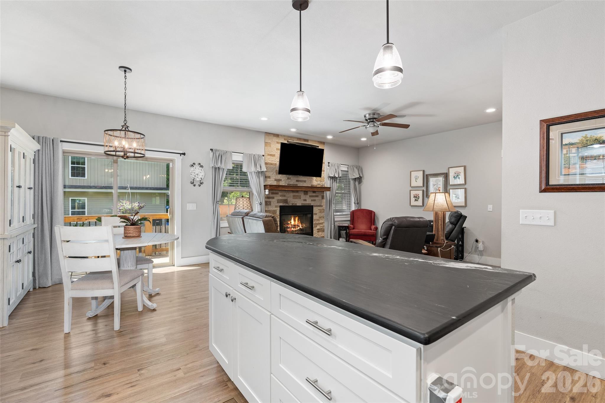 1429 Moody Farm Road — Maggie Valley