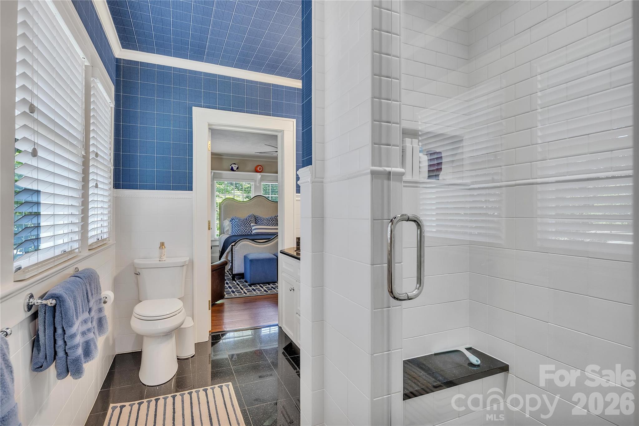 128 W Colonial Drive — Salisbury