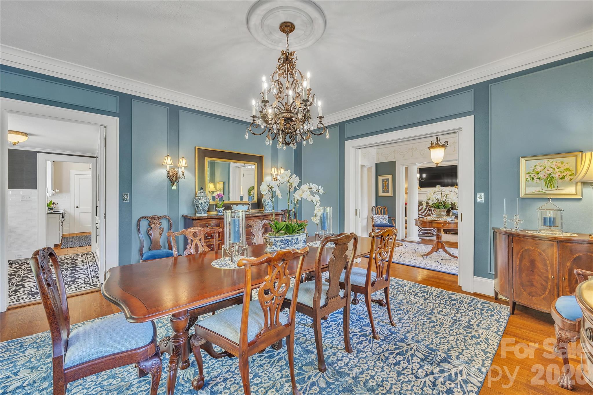 128 W Colonial Drive — Salisbury