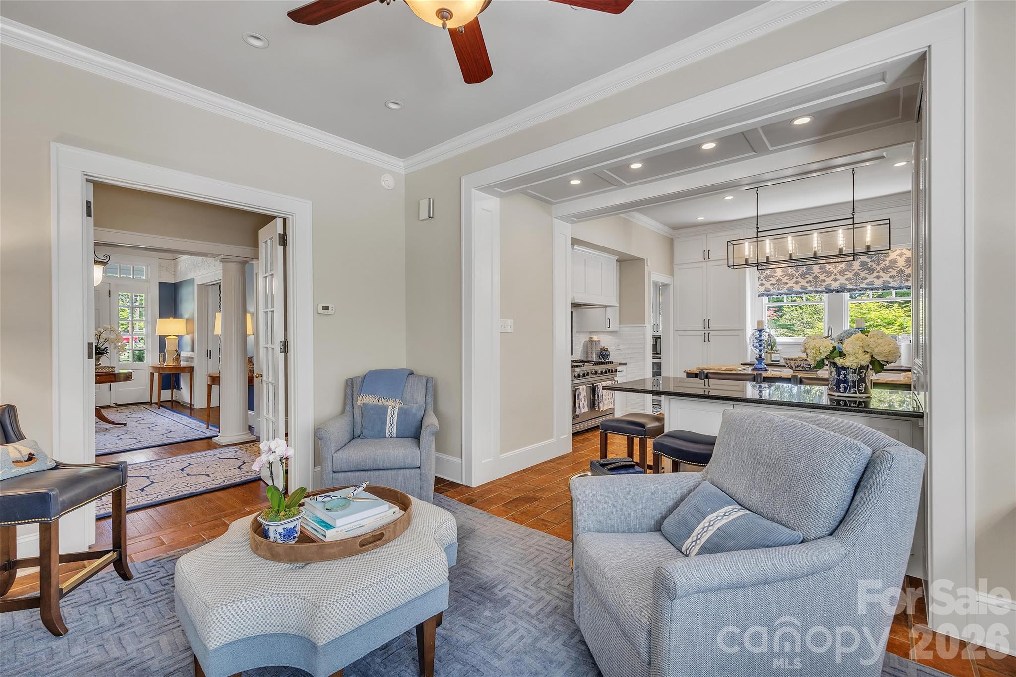 128 W Colonial Drive — Salisbury